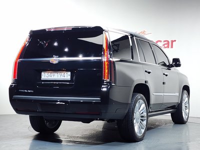 CADILLAC ESCALADE - 2