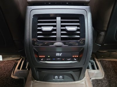 2024 BMW X4 — миниатюра 27
