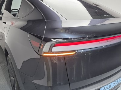 2026 Tesla MODEL Y — фото 10