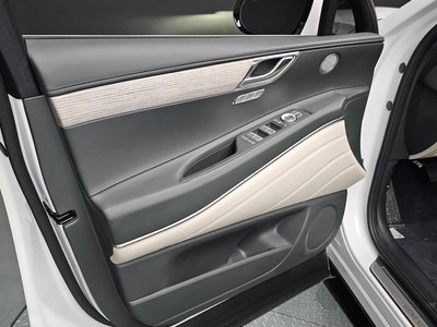 2025 Genesis GV80 — миниатюра 14