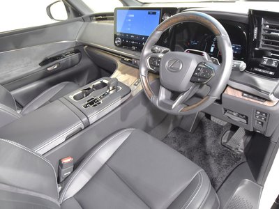 صورة مصغرة 16 لـ 2024 Lexus LM
