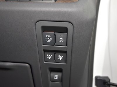 صورة مصغرة 35 لـ 2024 Lexus LM