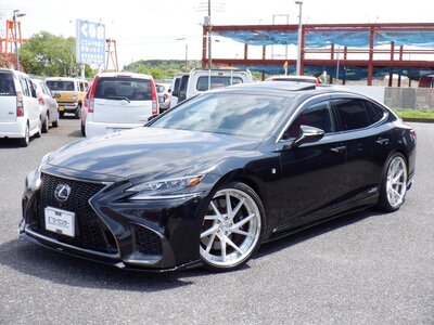 LEXUS LS