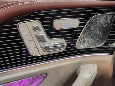 MERCEDES-BENZ GLS - 10