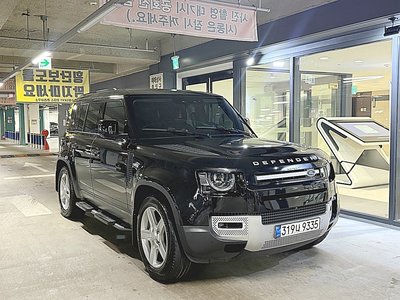 LAND ROVER DEFENDER - 4