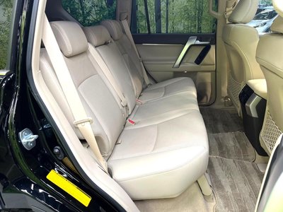 TOYOTA LAND CRUISER PRADO - 9