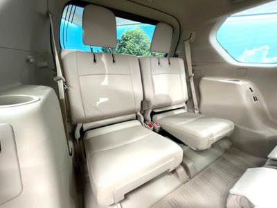 TOYOTA LAND CRUISER PRADO - 10