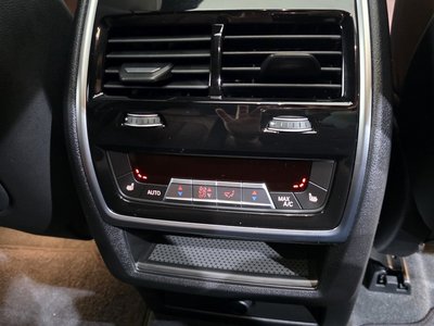 صورة مصغرة 25 لـ 2025 BMW X6
