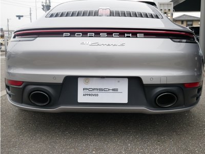 PORSCHE 911 - 4