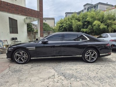 2023 Genesis G90 (RS4) photo 2