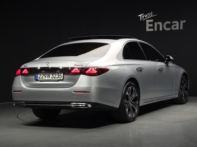 2024 Mercedes-BENZ E-CLASS 照片 3