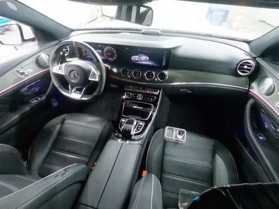 2018 Mercedes-BENZ E-CLASS 照片 3