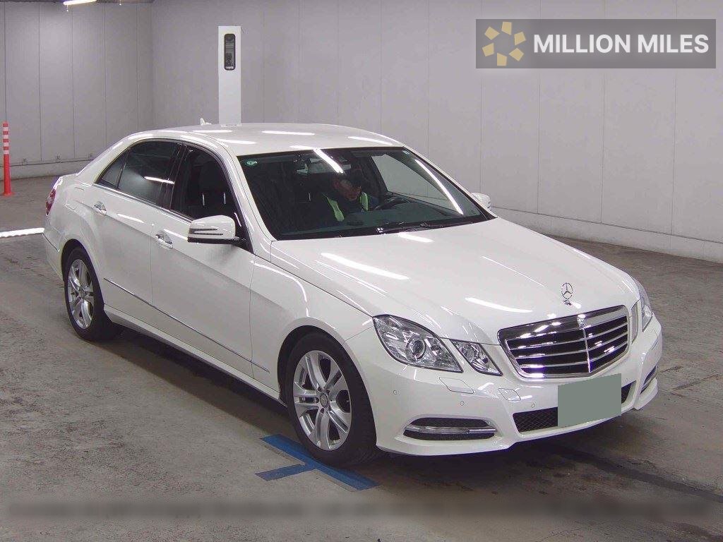 MERCEDES-BENZ E-CLASS - View 1