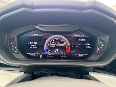 LAMBORGHINI URUS - 9