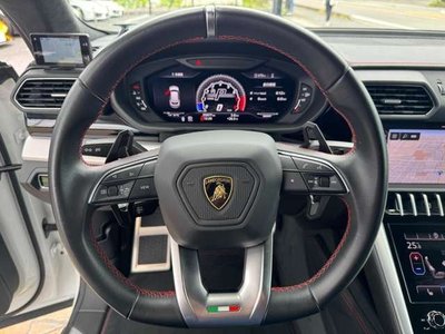 LAMBORGHINI URUS - 8