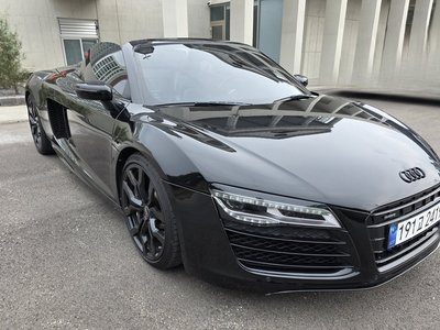 AUDI R8 - 2