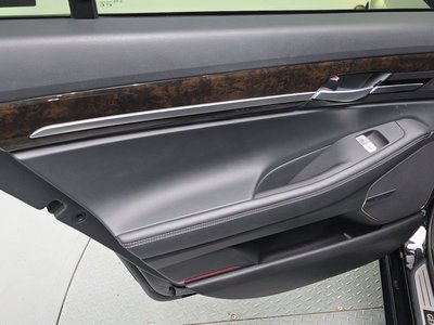 2021 Genesis G90 — миниатюра 15