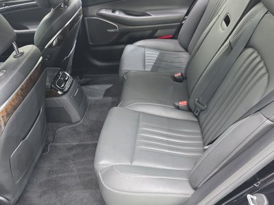 2021 Genesis G90 — миниатюра 16