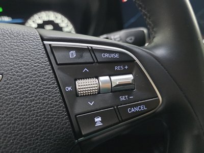 2021 Genesis G90 — миниатюра 23