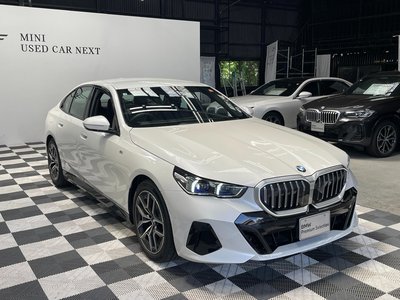 BMW 5 SERIES - 10