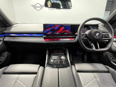 BMW 5 SERIES - 4