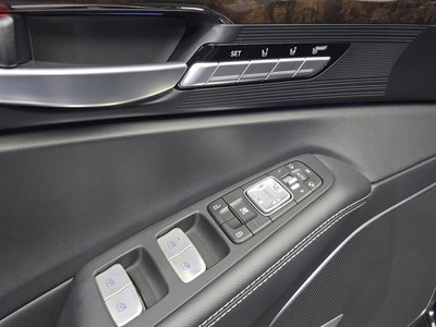 صورة مصغرة 29 لـ 2020 Genesis G90