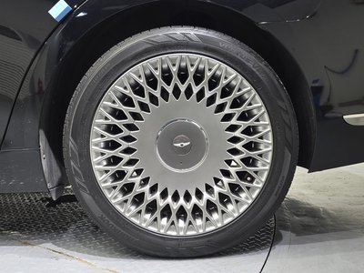 صورة 8 لـ 2020 Genesis G90