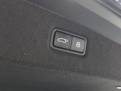 صورة مصغرة 26 لـ 2020 Genesis G90