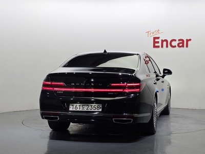 صورة 4 لـ 2020 Genesis G90