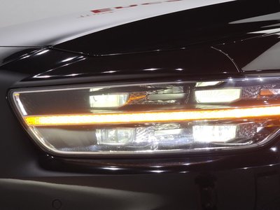 صورة 9 لـ 2020 Genesis G90