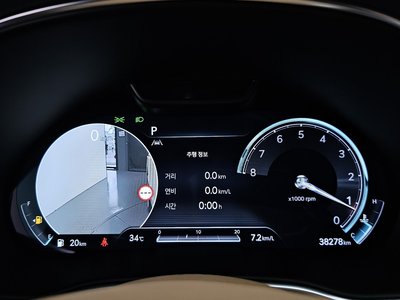 صورة 8 لـ 2023 Genesis GV80