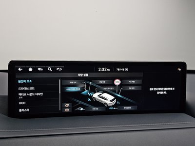 2023 Genesis GV80 thumbnail 13