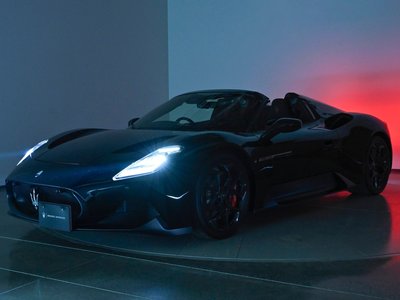 MASERATI MC20 CIELO - 2