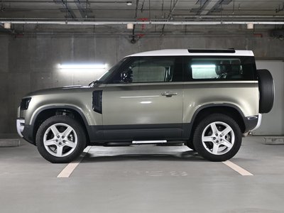 LAND ROVER DEFENDER - 7