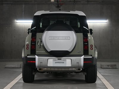 LAND ROVER DEFENDER - 10