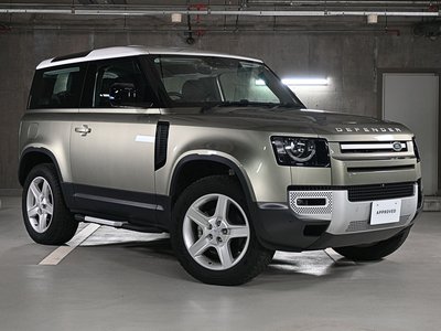 LAND ROVER DEFENDER - 1
