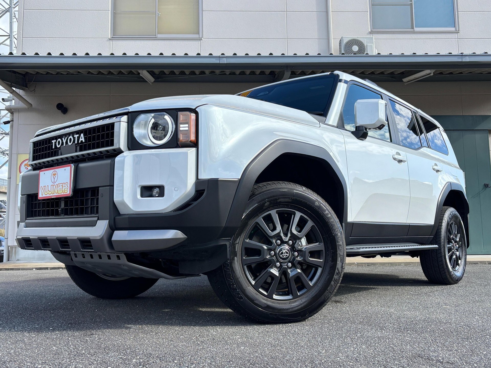 TOYOTA LAND CRUISER 250 - View 1