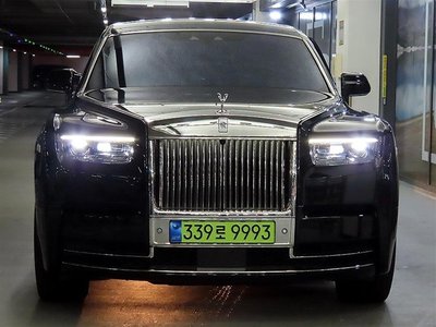 ROLLS-ROYCE PHANTOM - 4