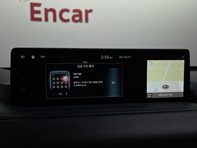 2021 Genesis GV80 thumbnail 32