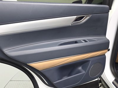2021 Genesis GV80 thumbnail 15