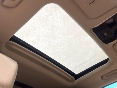 TOYOTA LAND CRUISER 300 - 7