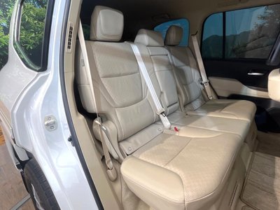 TOYOTA LAND CRUISER 300 - 9