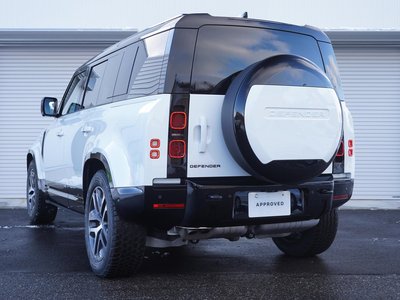 LAND ROVER DEFENDER - 2