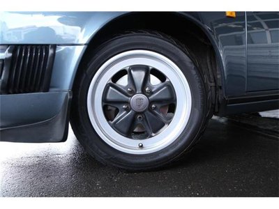 PORSCHE 911 TARGA - 4