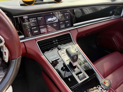 PORSCHE PANAMERA - 9