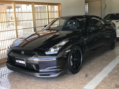 NISSAN GT-R - 9