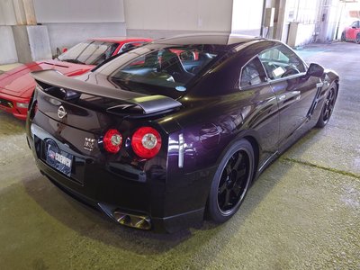 NISSAN GT-R - 4