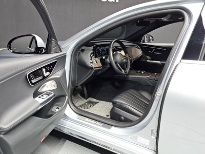 MERCEDES-BENZ E-CLASS - 10