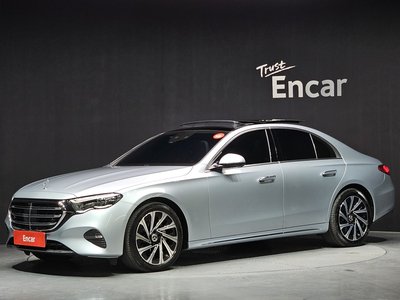 MERCEDES-BENZ E-CLASS - 1