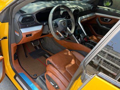 2012 Lamborghini URUS thumbnail 14